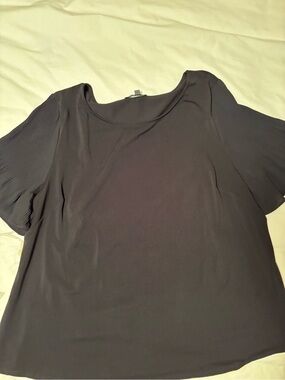 Adrianna Papell Black Flutter Sleeve Scoop Neck Top